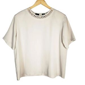 Laura Scott Pluse size Short Sleeve Cream Blouse